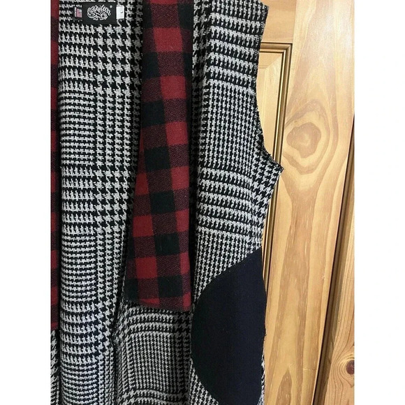 Cameleon Women’s Size Large Plaid Houndstooth Black Red White Vest Wool USA Made - Picture 6 of 6